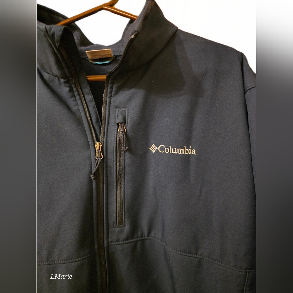 Men's Discontinued Columbia Ascender Softshell Jacket - Picture 4 of 8